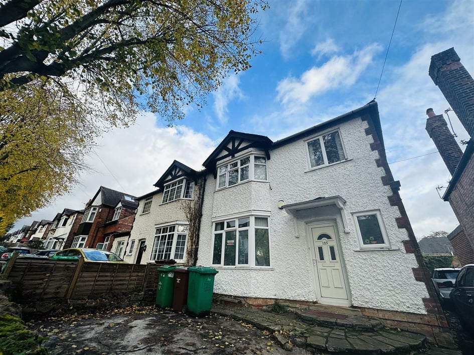 Harlaxton Drive, Lenton, Nottingham - Image 1